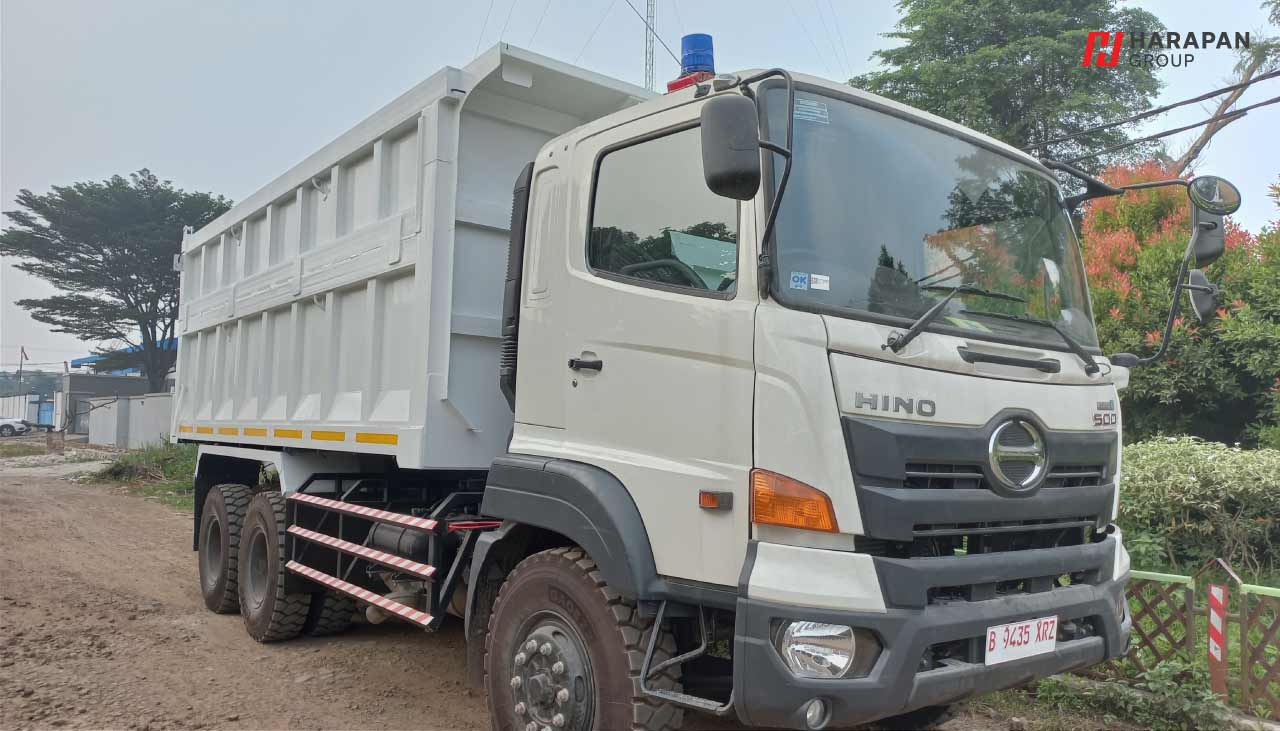 7 Cara Aman Mengendarai Dump Truck